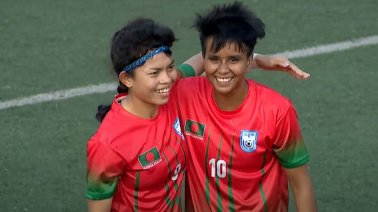 তহুরা খাতুনের  জোড়া গোলে প্রীতি ফুটবলে সিঙ্গাপুরকে হারালো বাংলাদেশ নারী দল